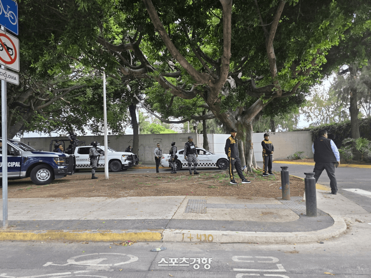 친절함과 위험이 공존하는 멕시코, 축구 대표팀의 월드컵 준비 현장