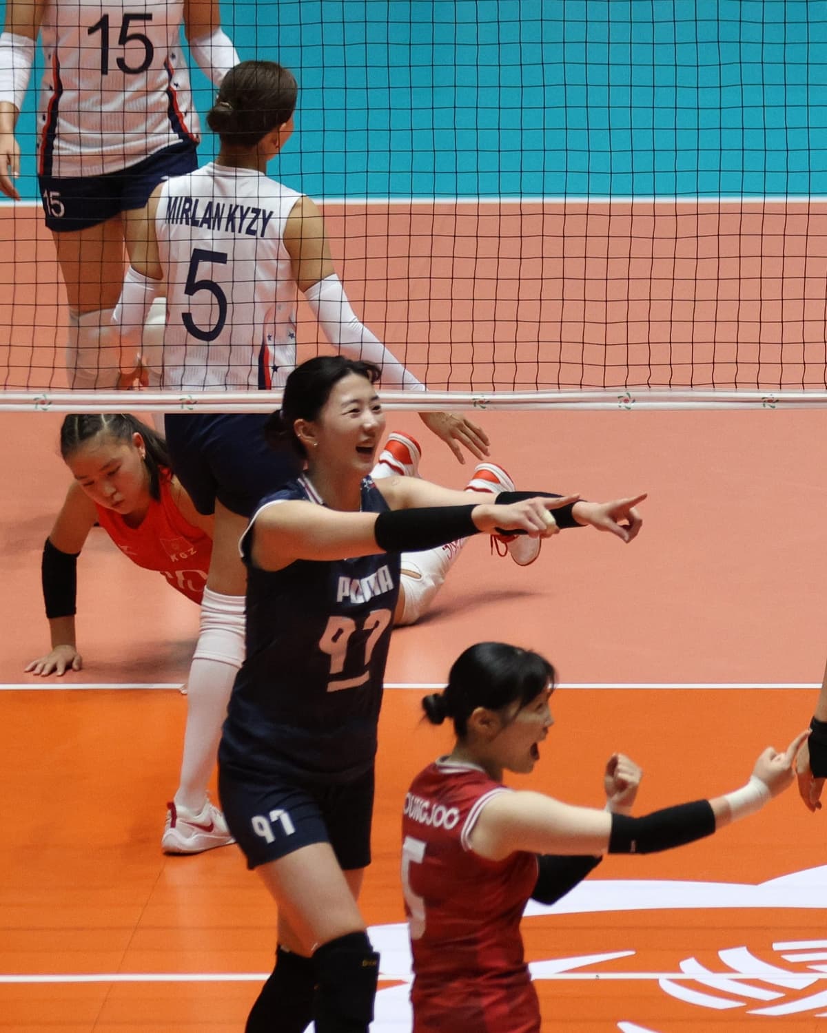 강소휘 14득점 활약, 한국 여자배구 AVC컵 우즈베크전 완승…A조 1위 확보
