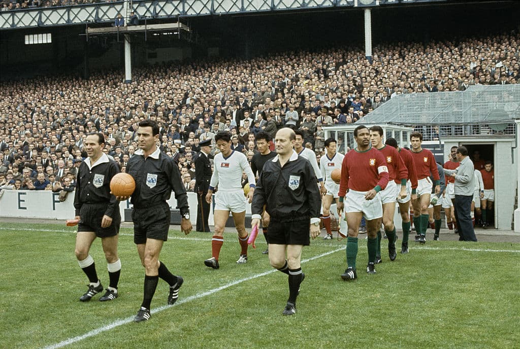 아시아 축구의 월드컵 역사: 1966 북한 8강부터 2002 한국 4강까지
