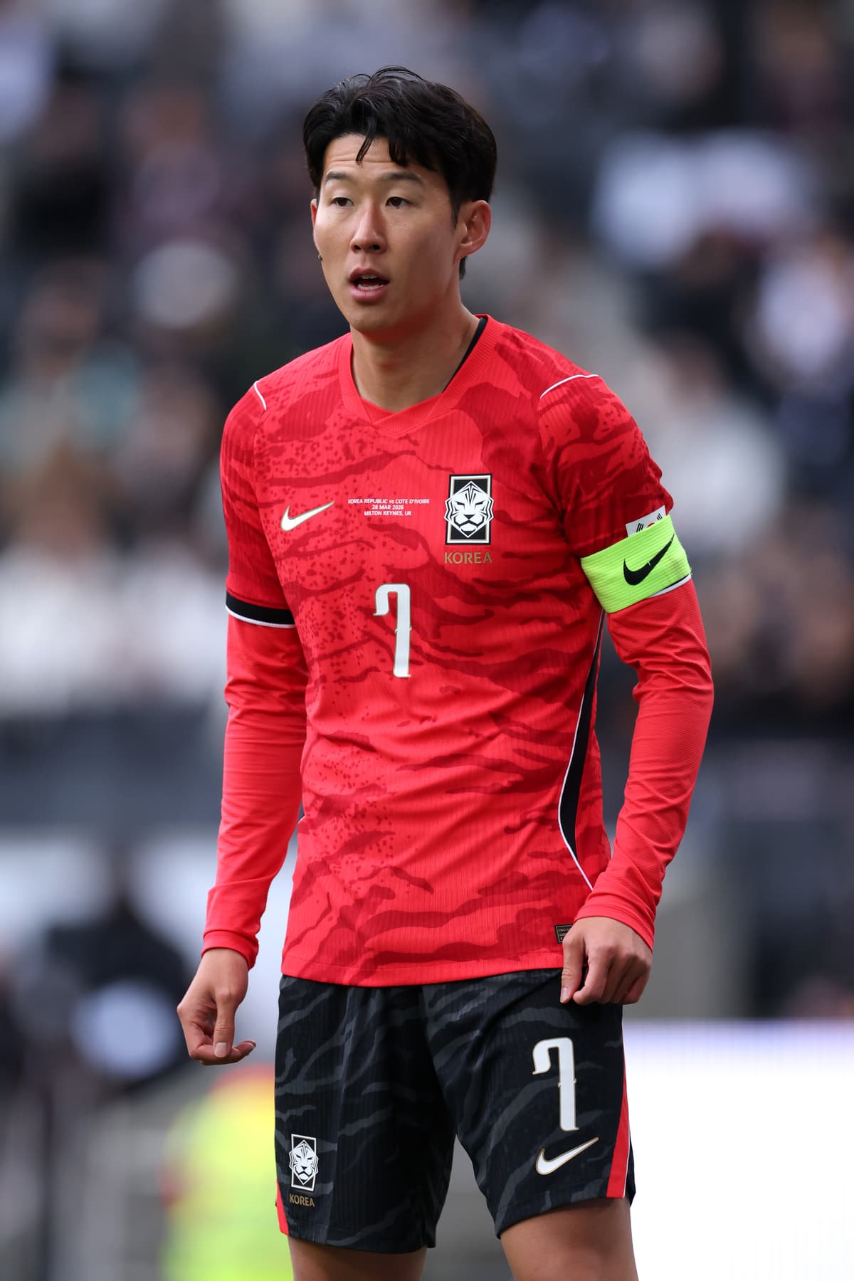 2026 월드컵 한국 대표팀 홈 유니폼, 호평과 혹평 엇갈려