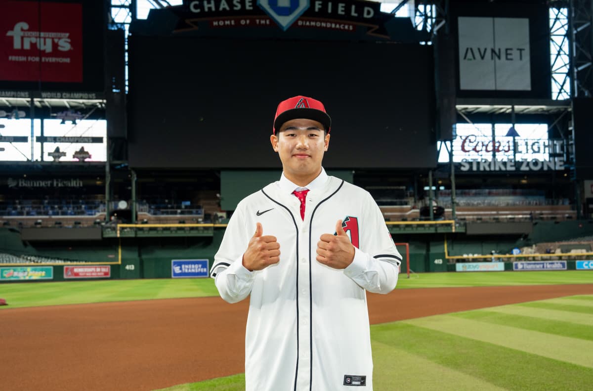 '덕수고 오타니' 엄준상, MLB 애리조나 다이아몬드백스와 계약
