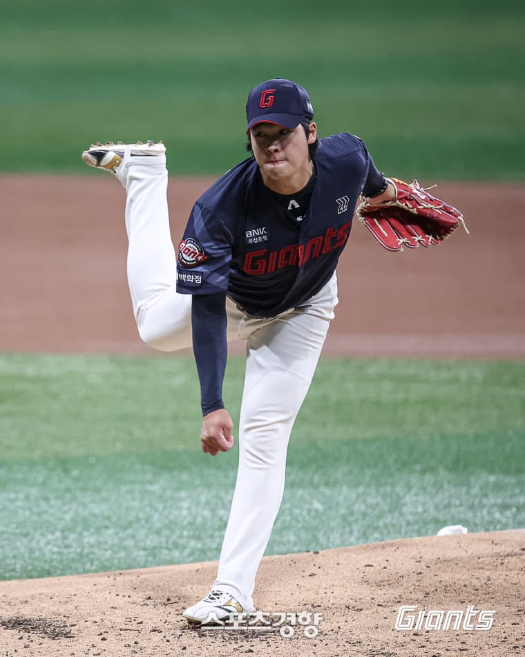 이민석 7이닝 1실점 쾌투로 롯데 3연승 견인, 시즌 첫 승리 기록